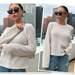 DAZY Solid Round Neck Tee